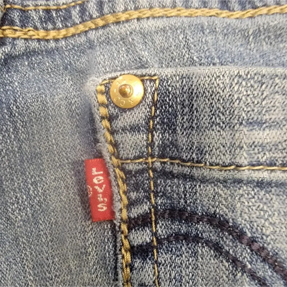Juniors Levi Medium Wash Skinny Jeans Size 1 - Picture 4 of 11